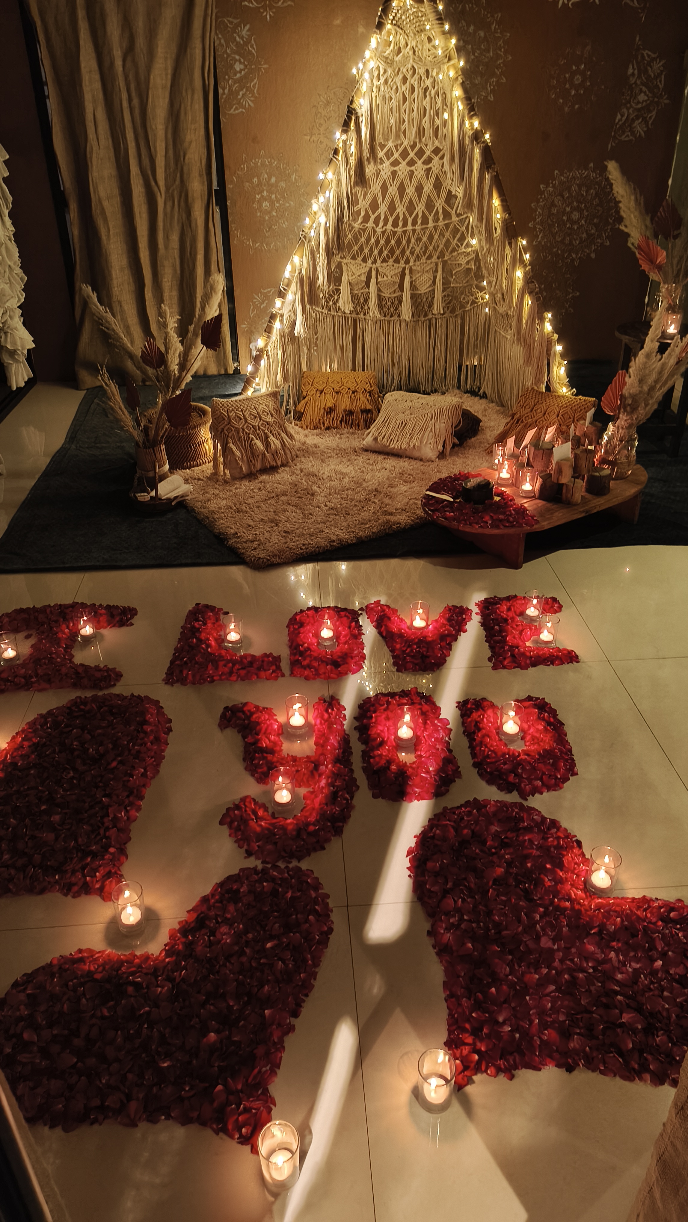 Birthday balloon decoration Surat