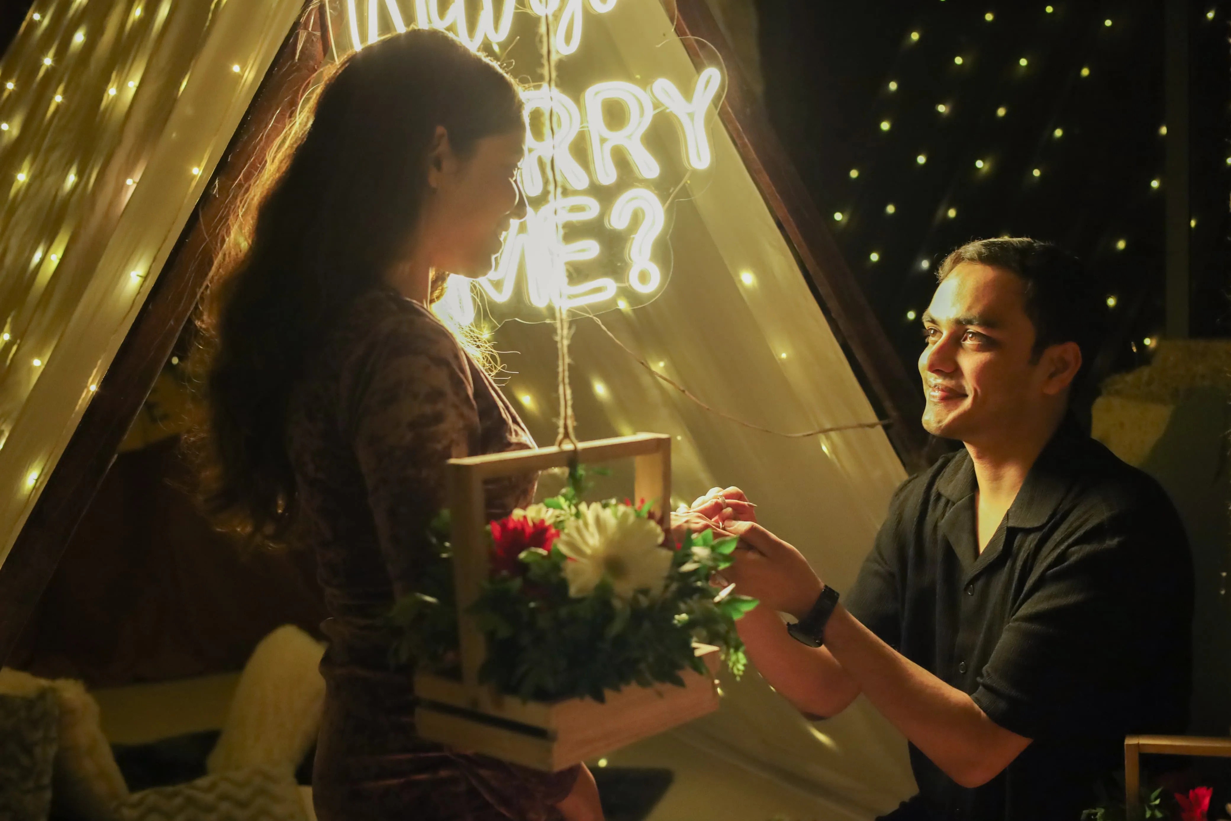 Tent of Romance - Image 9